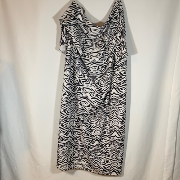 ASOS Curve Black & White Zebra Pencil Midi Dress NWT - Picture 5 of 12